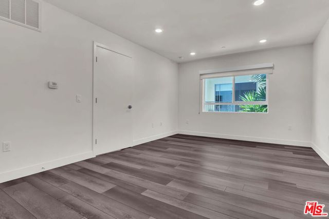 3667 Mentone Avenue 2, Los Angeles, CA 90034