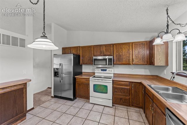 4865 W Old Farm Circle, Colorado Springs, CO 80917
