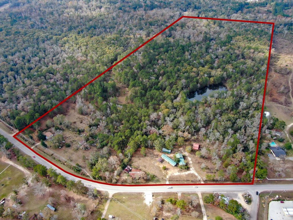 11260 Crockett Martin Road, Conroe, TX 77306