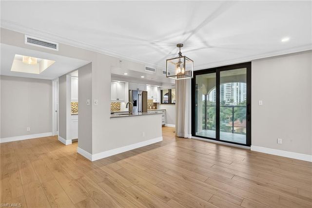 6020 PELICAN BAY BLVD # E402, Naples, FL 34108