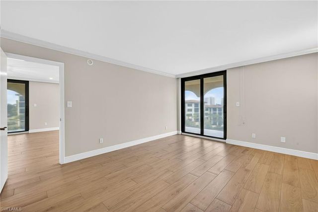 6020 PELICAN BAY BLVD # E402, Naples, FL 34108