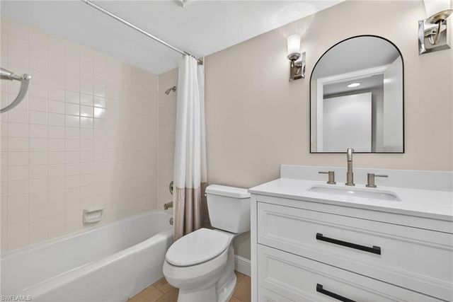 6020 PELICAN BAY BLVD # E402, Naples, FL 34108