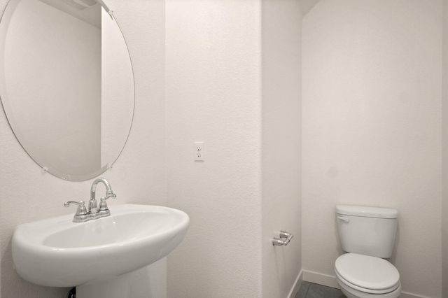 313 Sullivan Dr, Merced, CA 95348
