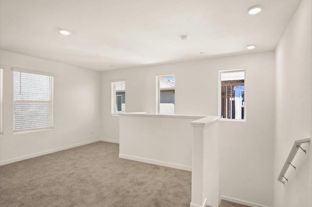 313 Sullivan Dr, Merced, CA 95348