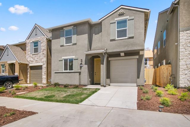 313 Sullivan Dr, Merced, CA 95348