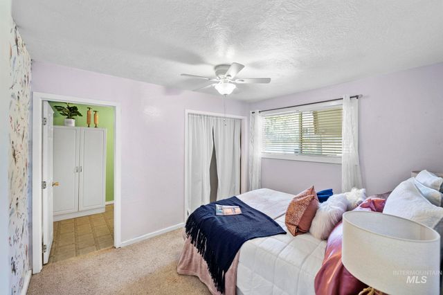 220 W Washington St, Meridian, ID 83642