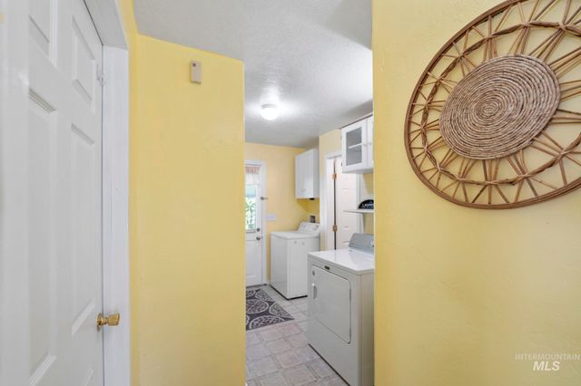 220 W Washington St, Meridian, ID 83642