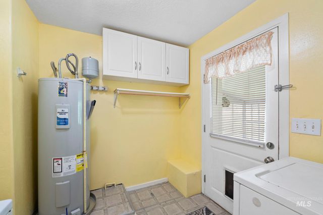 220 W Washington St, Meridian, ID 83642
