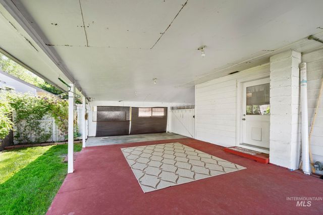 220 W Washington St, Meridian, ID 83642