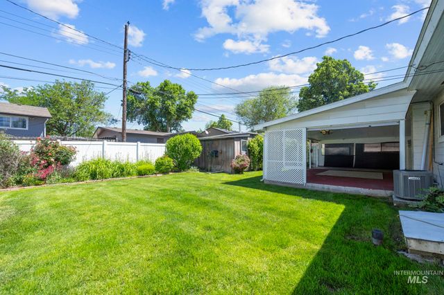 220 W Washington St, Meridian, ID 83642