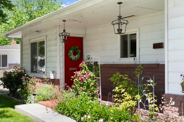 220 W Washington St, Meridian, ID 83642