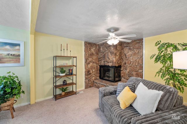 220 W Washington St, Meridian, ID 83642