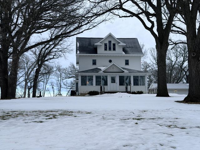 17024 County Road 5, Hoffman, MN 56339