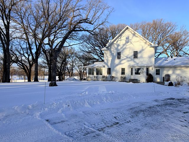 17024 County Road 5, Hoffman, MN 56339