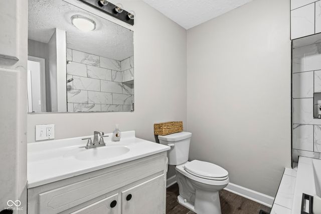 1325 S K Street, Elwood, IN 46036