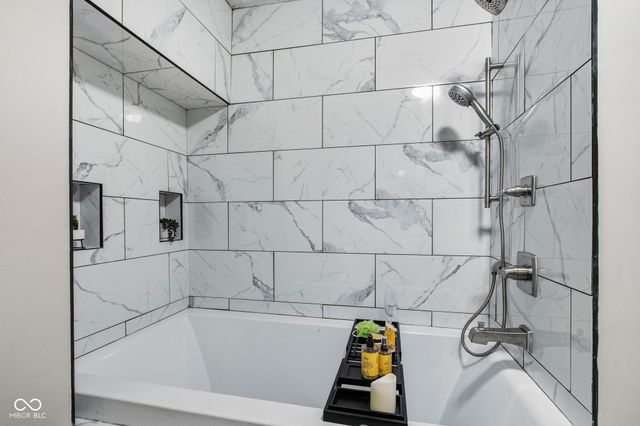 1325 S K Street, Elwood, IN 46036