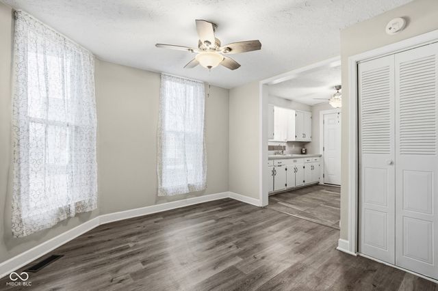 1325 S K Street, Elwood, IN 46036