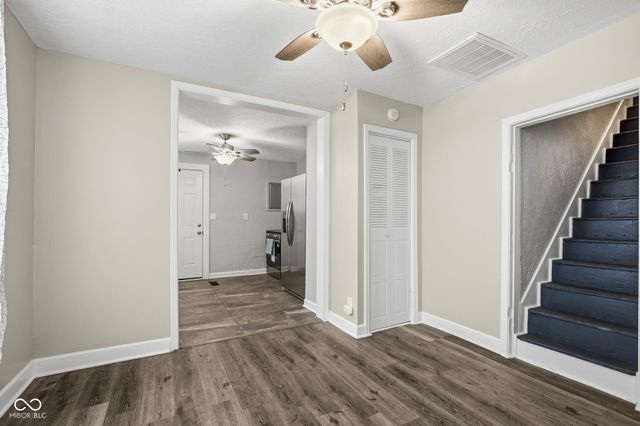 1325 S K Street, Elwood, IN 46036