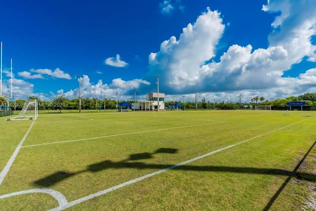11641 NW 42nd St, Sunrise, FL 33323