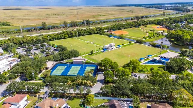 11641 NW 42nd St, Sunrise, FL 33323