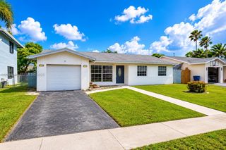 11641 NW 42nd St, Sunrise, FL 33323