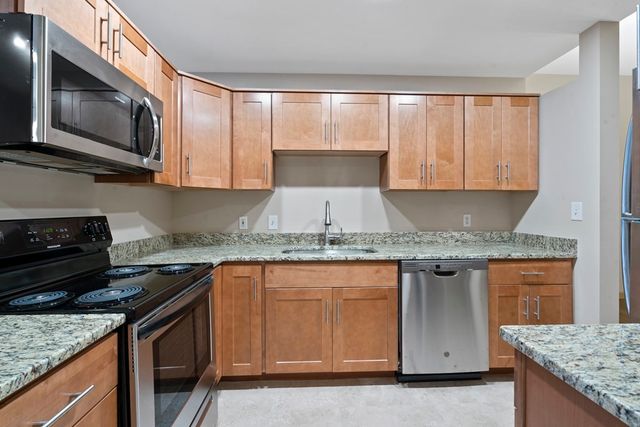 550 Washington St 201, Braintree, MA 02184