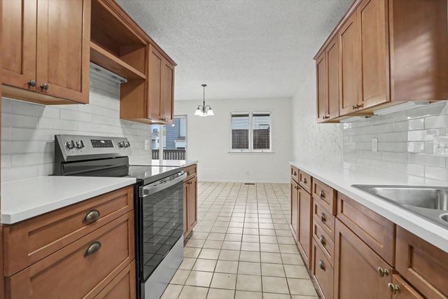 3212 S 148th East East Avenue, Tulsa, OK 74134