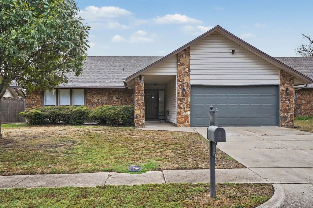 3212 S 148th East East Avenue, Tulsa, OK 74134