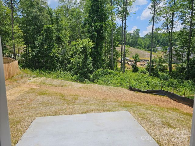 139 Brooks Cove Road, Black Mountain, NC 28711
