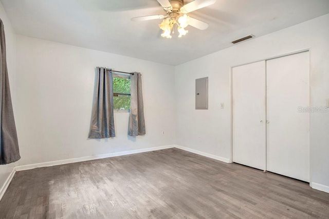 525 S DEXTER AVENUE, Deland, FL 32720