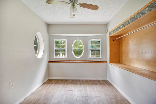 525 S DEXTER AVENUE, Deland, FL 32720