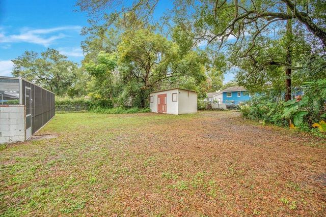 525 S DEXTER AVENUE, Deland, FL 32720