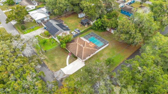 525 S DEXTER AVENUE, Deland, FL 32720