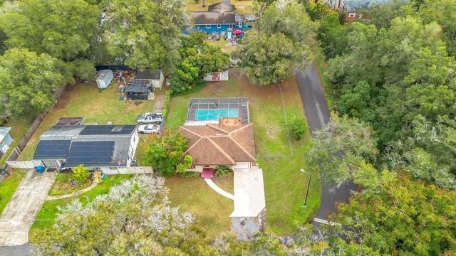 525 S DEXTER AVENUE, Deland, FL 32720