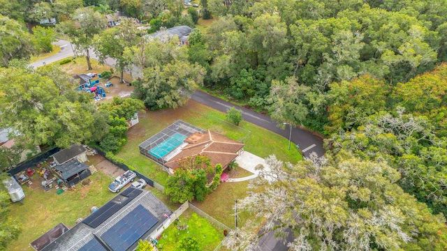 525 S DEXTER AVENUE, Deland, FL 32720