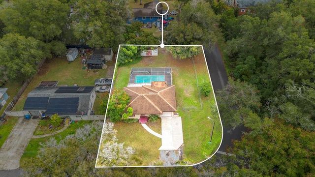 525 S DEXTER AVENUE, Deland, FL 32720