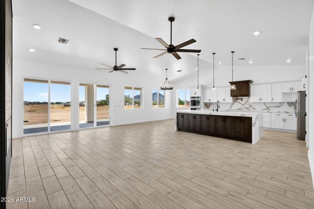 3533 N SADDLE VISTA Road, Tonopah, AZ 85354