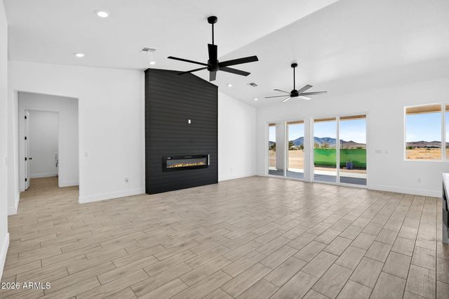 3533 N SADDLE VISTA Road, Tonopah, AZ 85354