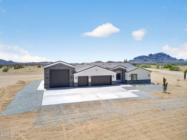 3533 N SADDLE VISTA Road, Tonopah, AZ 85354