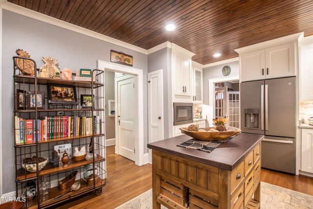 224 Northwest Mason Place, Abingdon, VA 24210