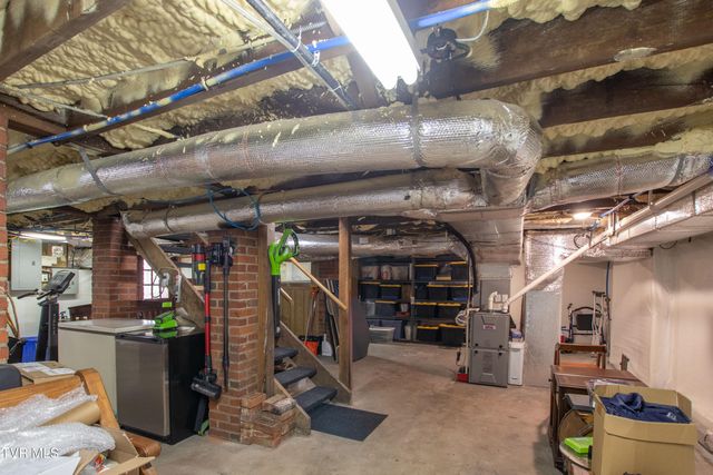 224 Northwest Mason Place, Abingdon, VA 24210