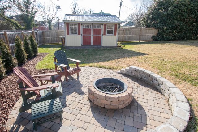 224 Northwest Mason Place, Abingdon, VA 24210