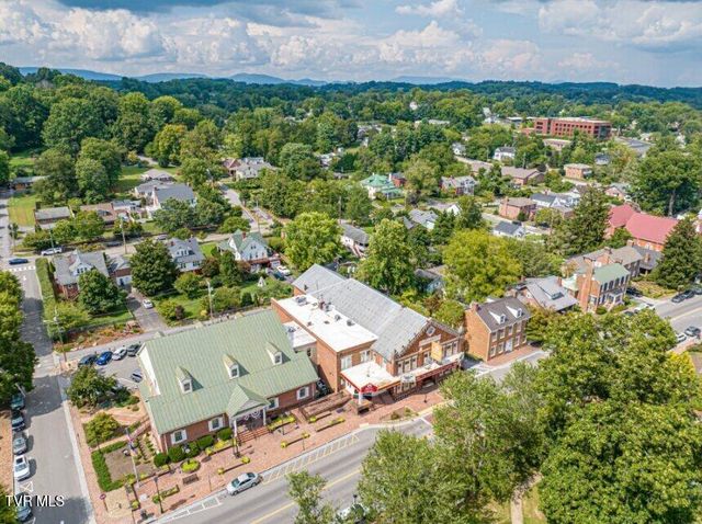 224 Northwest Mason Place, Abingdon, VA 24210