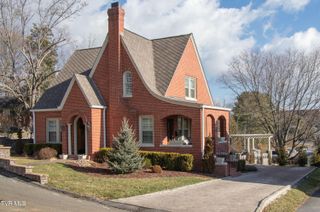 224 Northwest Mason Place, Abingdon, VA 24210