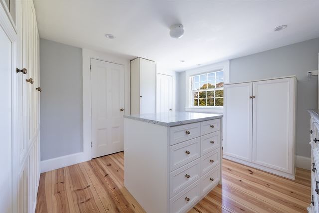 823 Boston Post Road, Weston, MA 02493