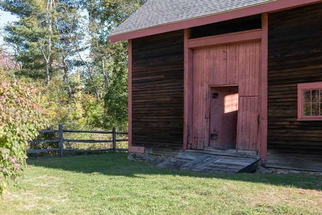 823 Boston Post Road, Weston, MA 02493