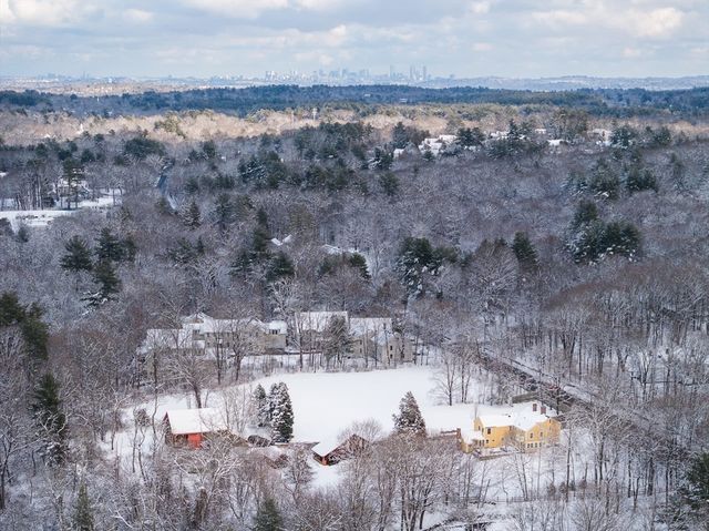 823 Boston Post Road, Weston, MA 02493