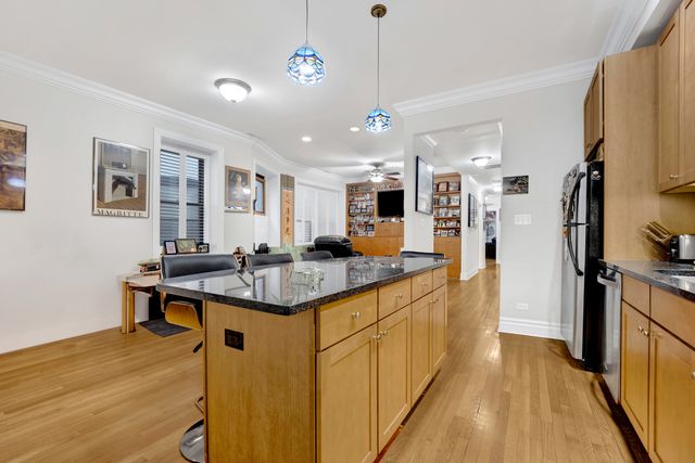 1705 N Crilly Court 2, Chicago, IL 60614