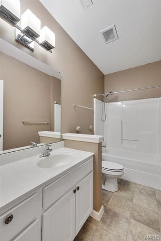 6411 Brookfield Court, St Louis, MO 63129