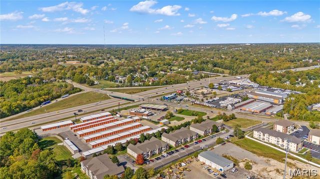 6411 Brookfield Court, St Louis, MO 63129